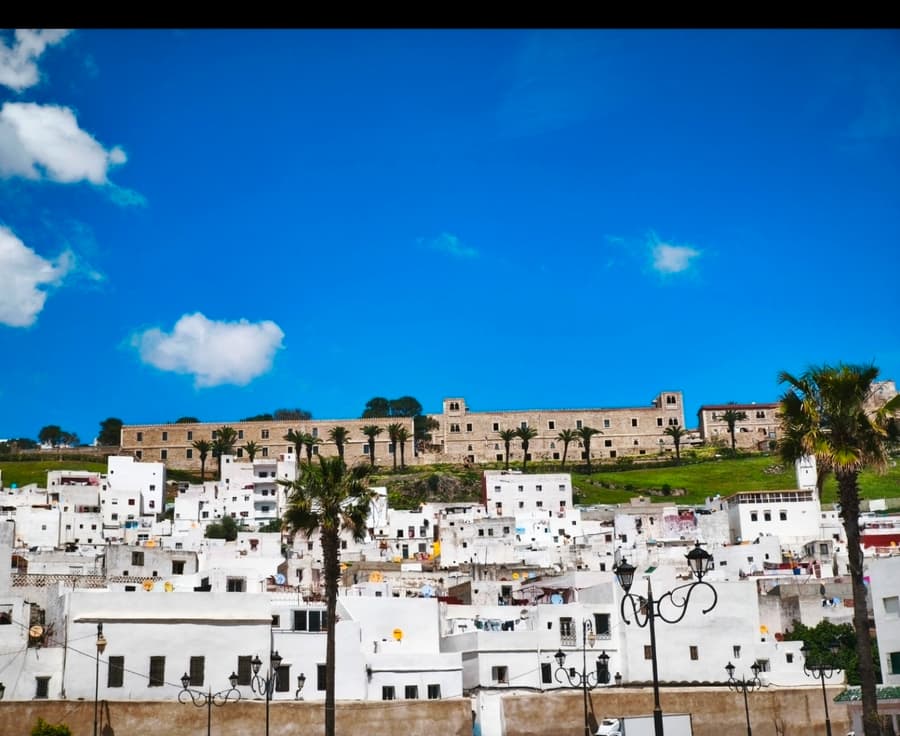 Vista de la Medina blanca de Tetuán con la Alcazaba al fondo, Patrimonio UNESCO